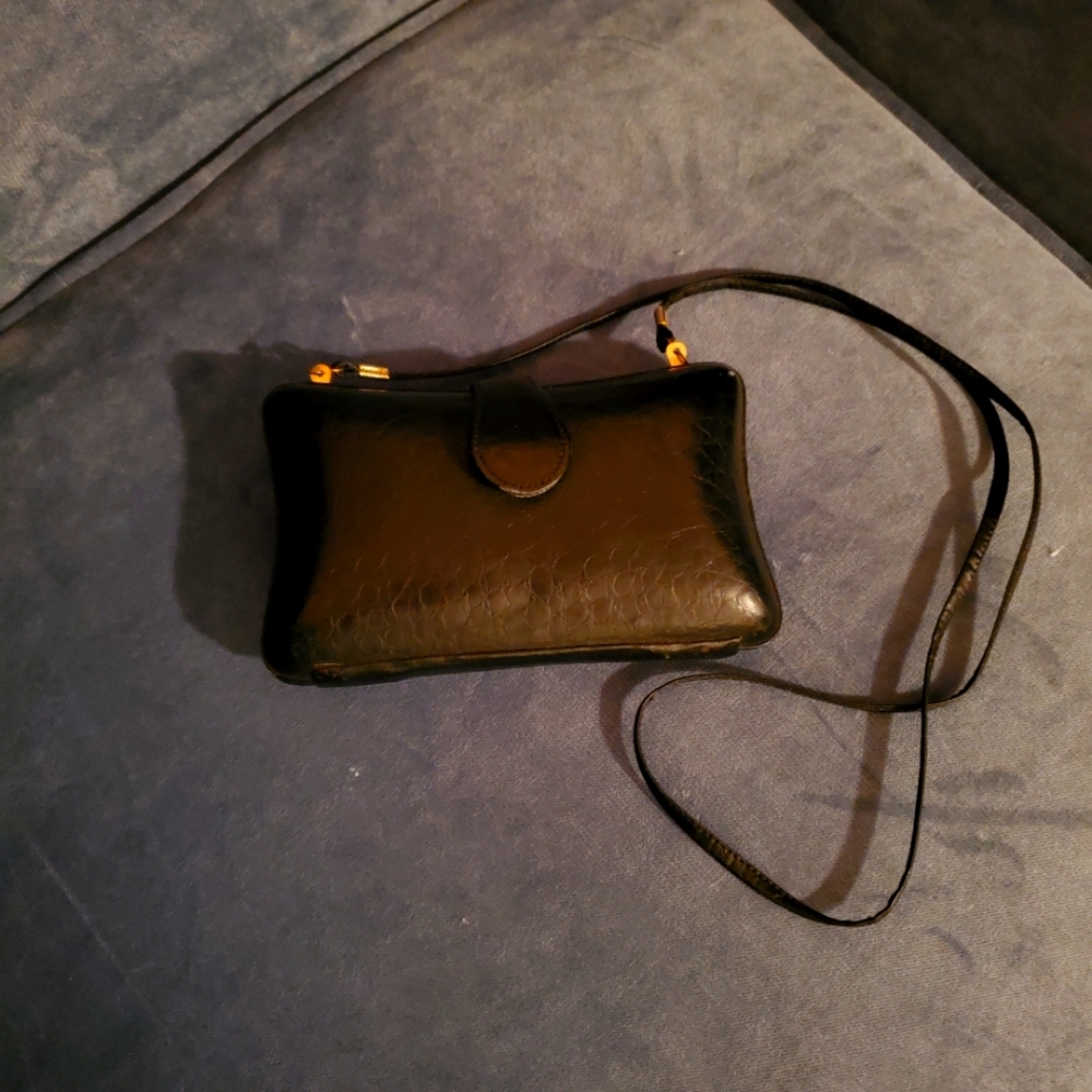 Small black purse with or without strap